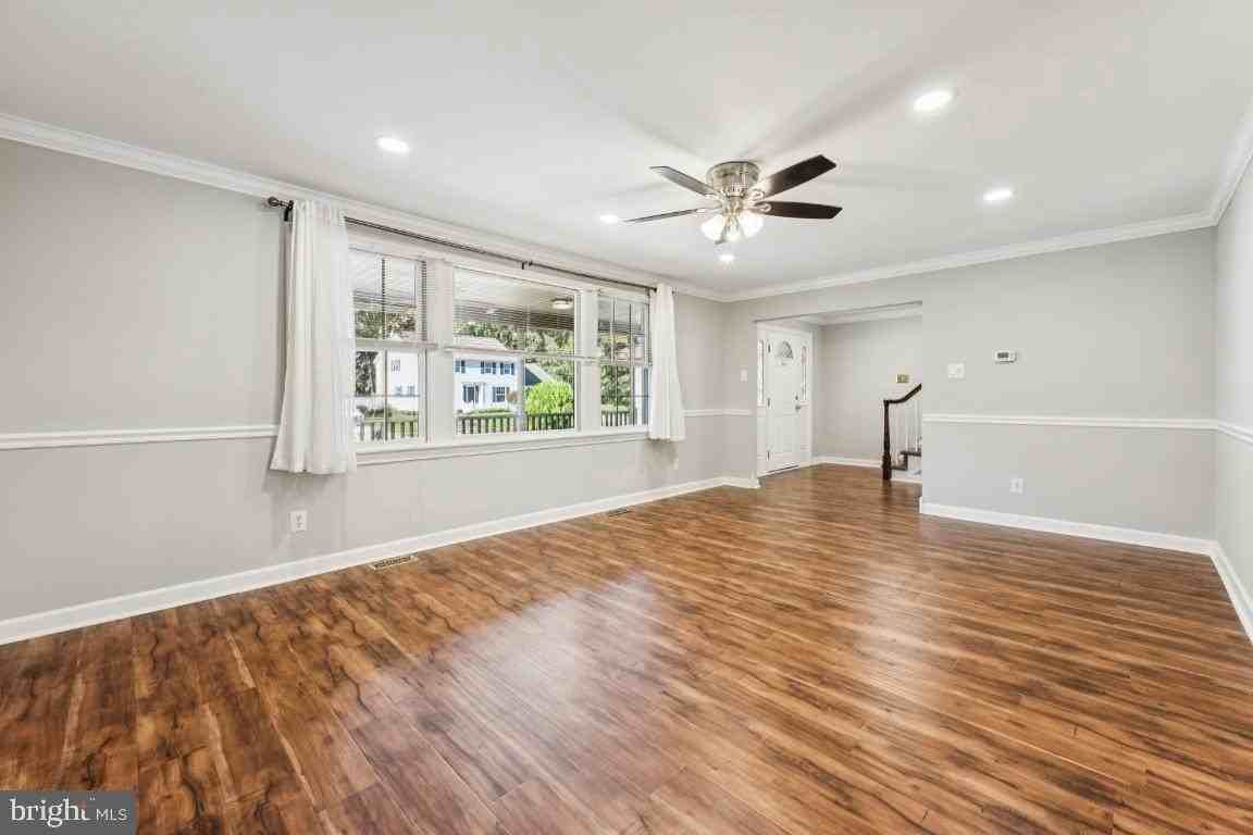 628 Chatham Rd - Photo 5 of 25