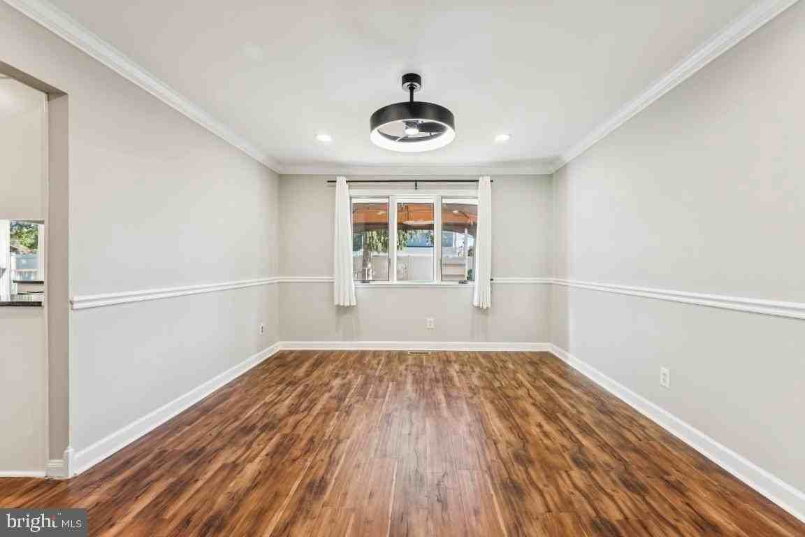 628 Chatham Rd - Photo 6 of 25