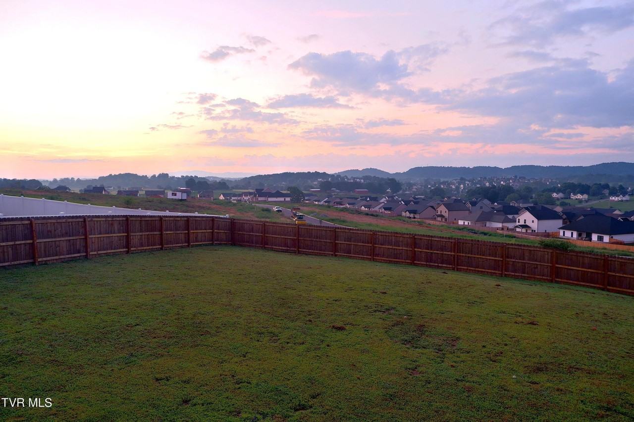 162 Bob Ford Rd - Photo 3 of 50