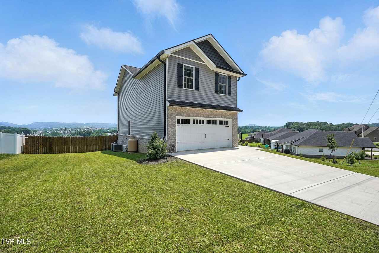 162 Bob Ford Rd - Photo 4 of 50