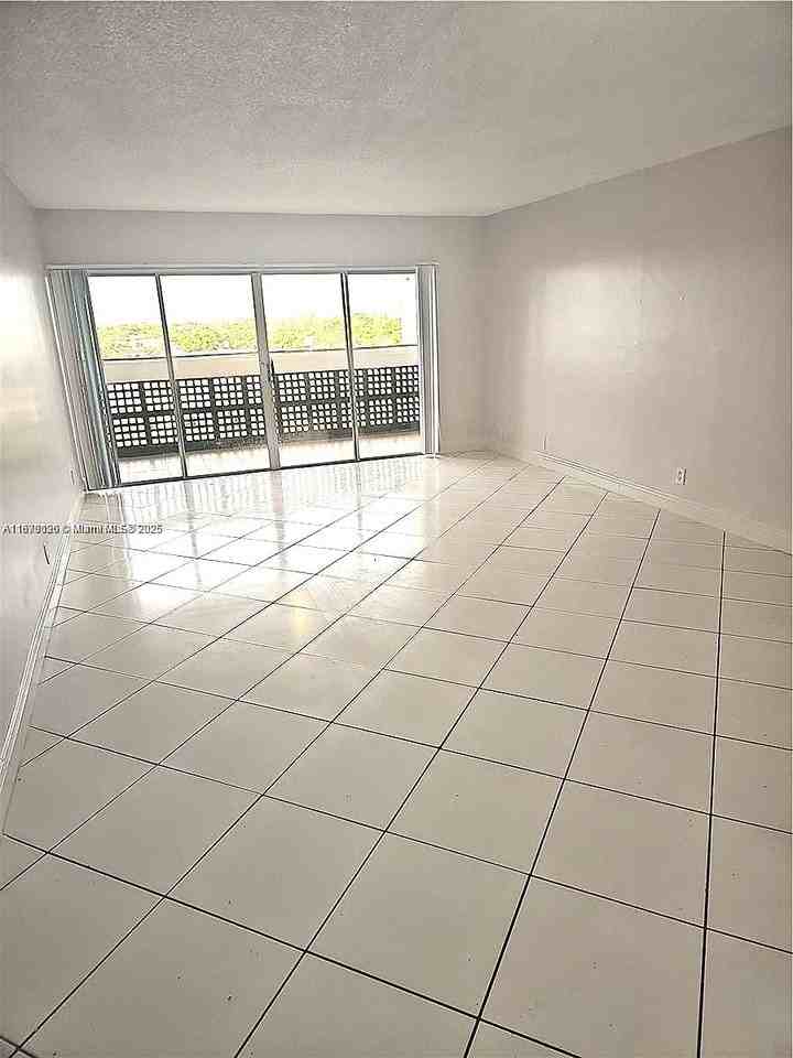 3301 Spanish Moss Ter #708 - Photo 3 of 8