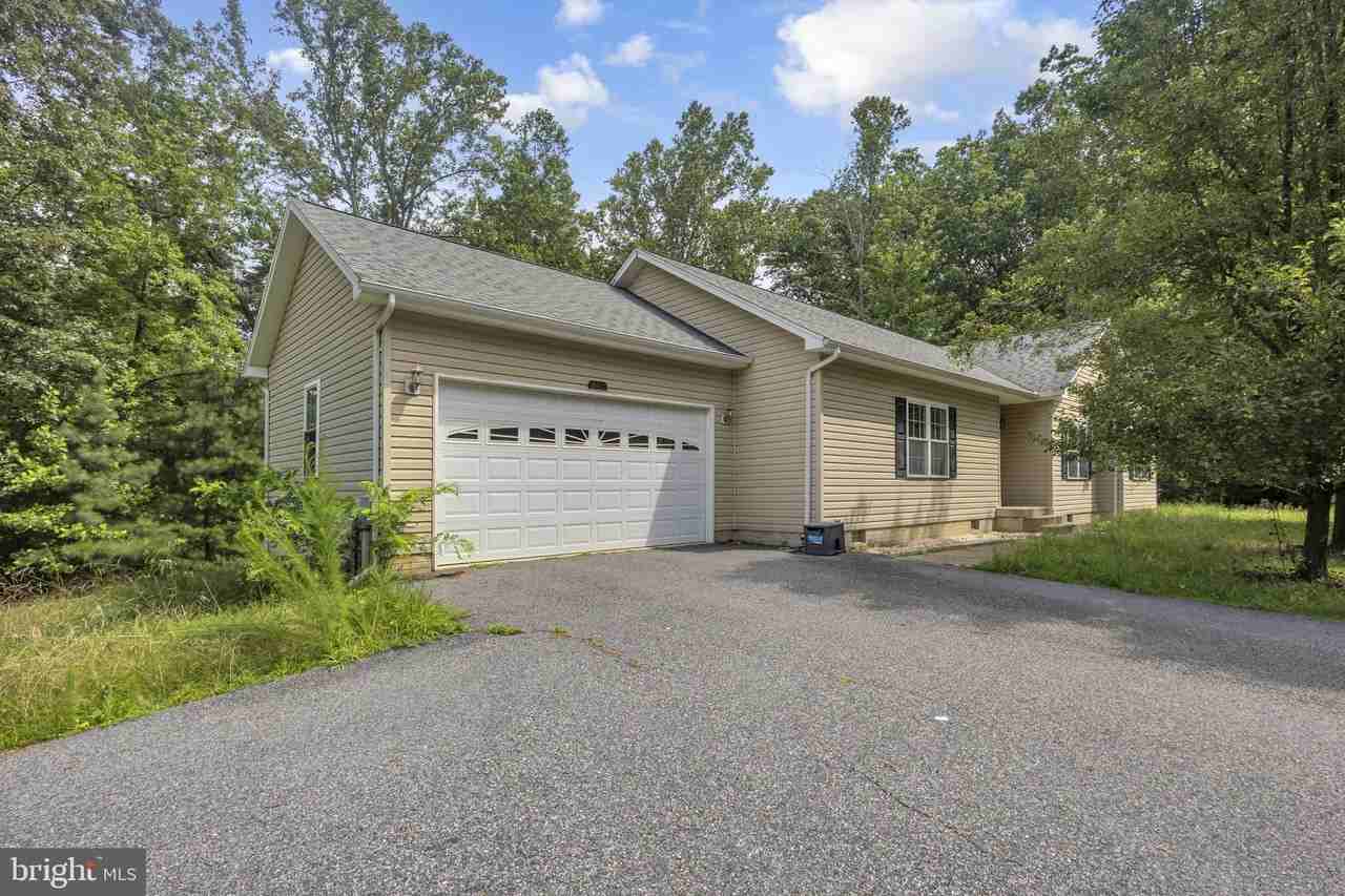 11489 Lynx Drive - Photo 2 of 33