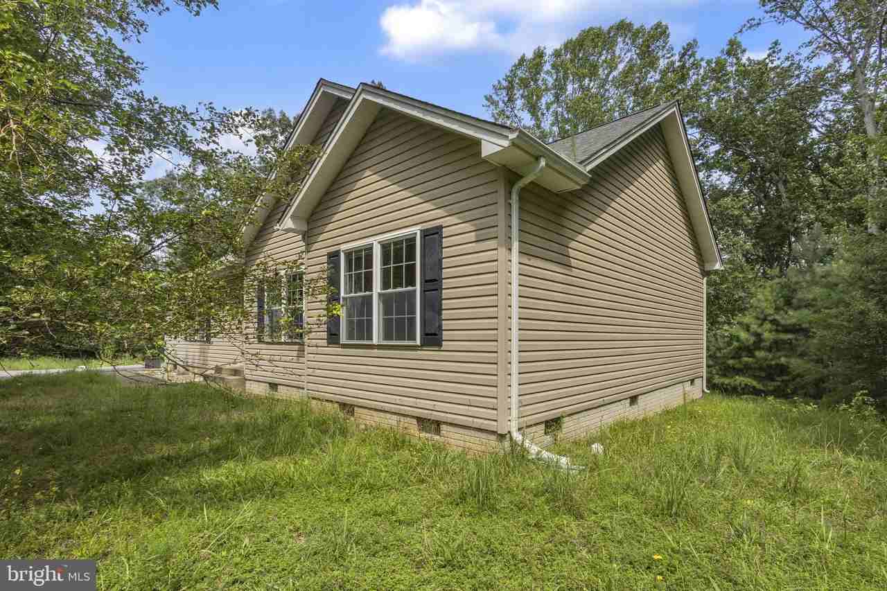 11489 Lynx Drive - Photo 3 of 33