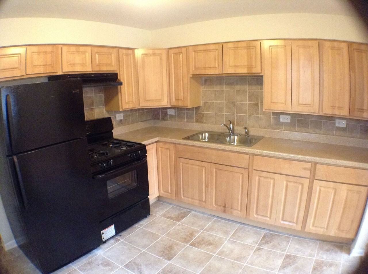 3812 168th Pl - Photo 3 of 11