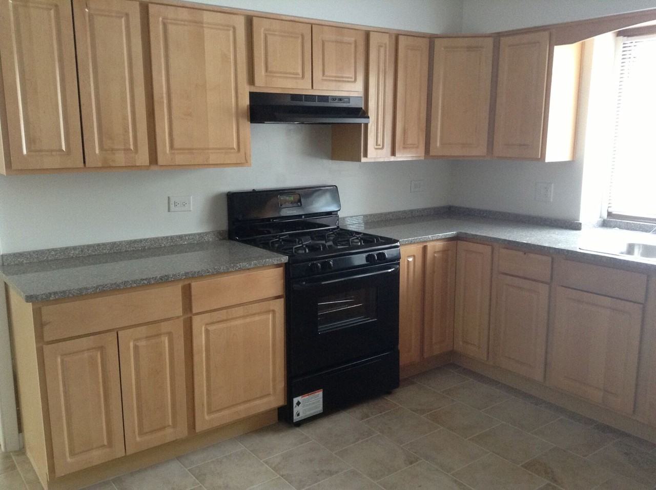 1020 E 153rd St - Photo 3 of 14