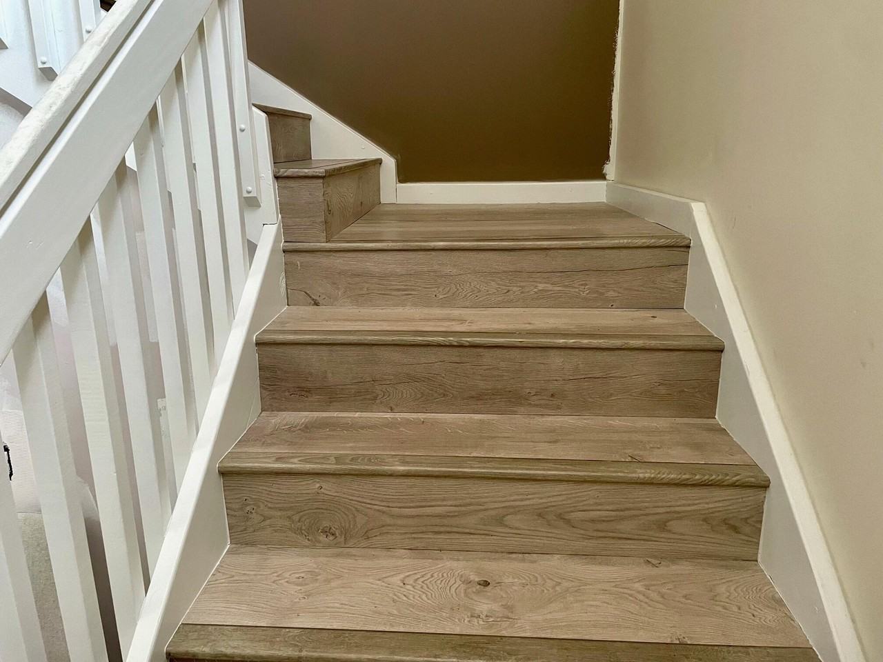 9709 Shadybrook Dr - Photo 5 of 50