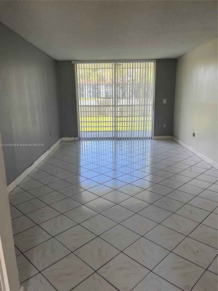 14155 Sw 87th St - Photo 5 of 13