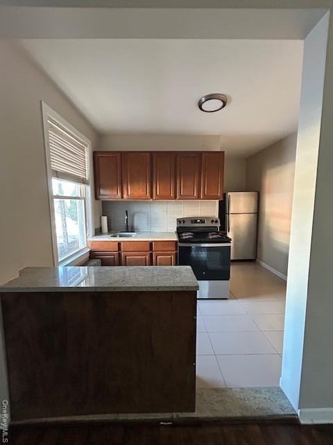 338 Jericho Tpke - Photo 5 of 14