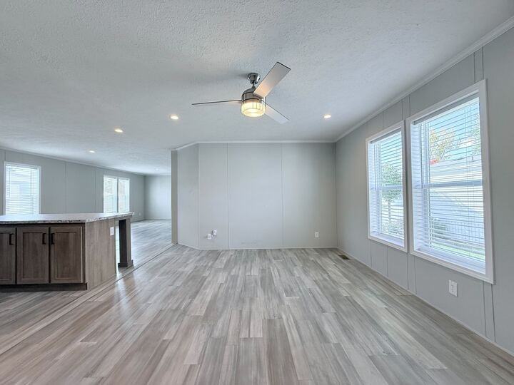 29811 W Essex Ct #114 - Photo 3 of 35