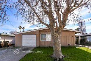 32 Bryan Ave - Photo 1 of 1