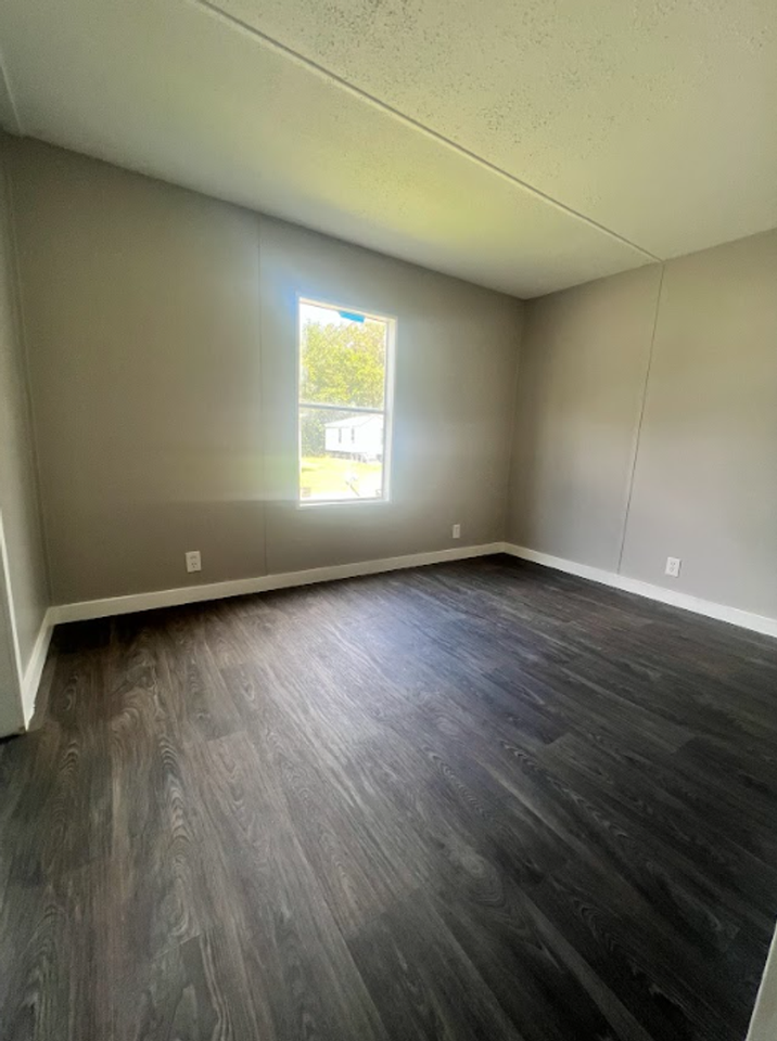 7017 Silver Lake Dr - Photo 5 of 5