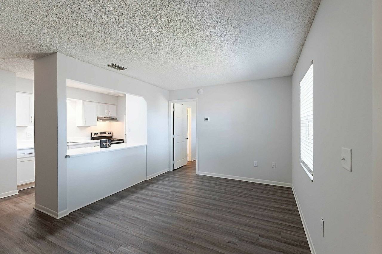 Topaz Retreat - Photo 5 of 46