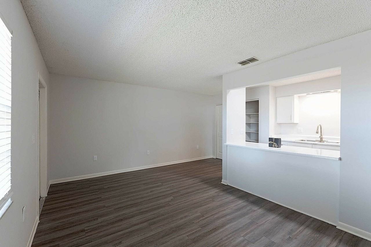 Topaz Retreat - Photo 6 of 46