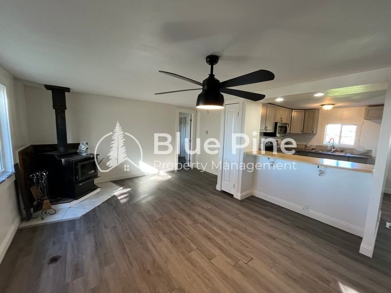 434 Eastsouth - Photo 3 of 14