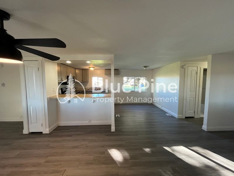 434 Eastsouth - Photo 4 of 14