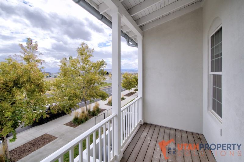 5348 W South Jordan Pkwy - Photo 2 of 27