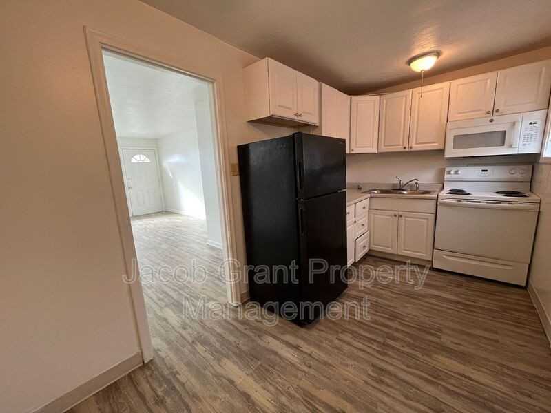 575 Tiger Ave #24 - Photo 2 of 7