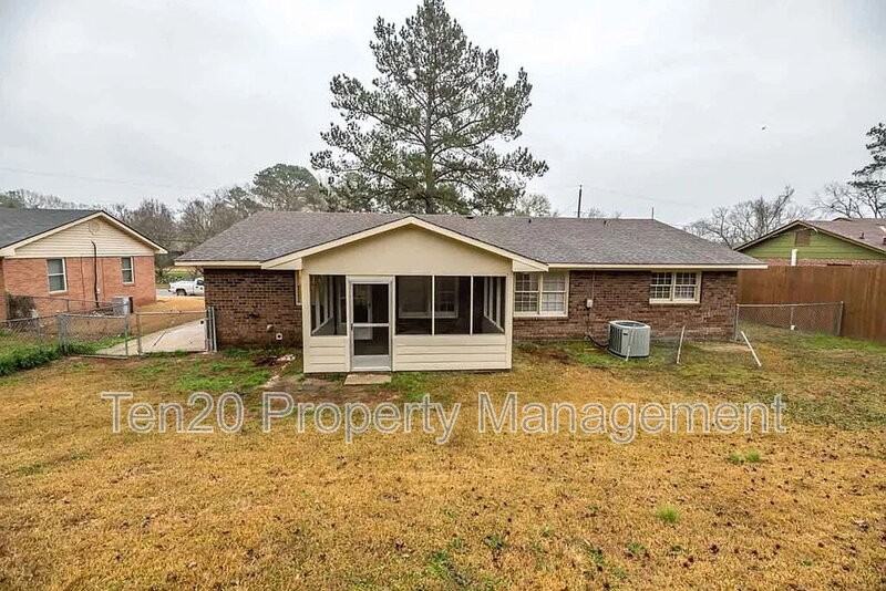 5207 Grady Drive - Photo 2 of 21