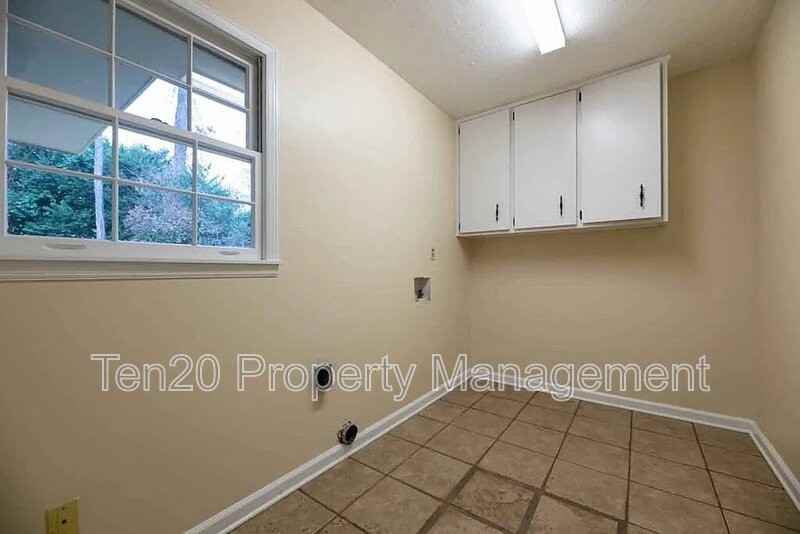 5207 Grady Drive - Photo 6 of 21