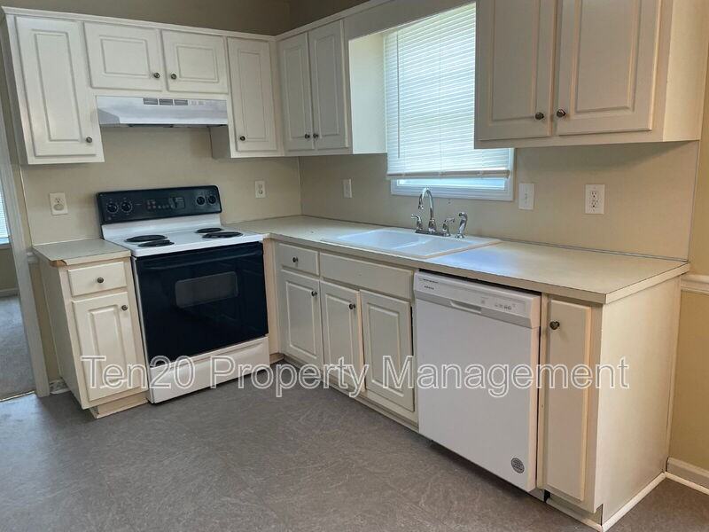 6136 Crossbow Dr - Photo 6 of 27