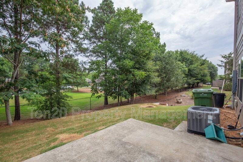 6061 Townes Way - Photo 2 of 23