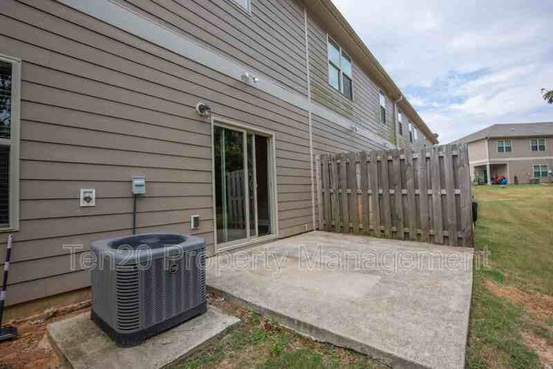 6061 Townes Way - Photo 3 of 23