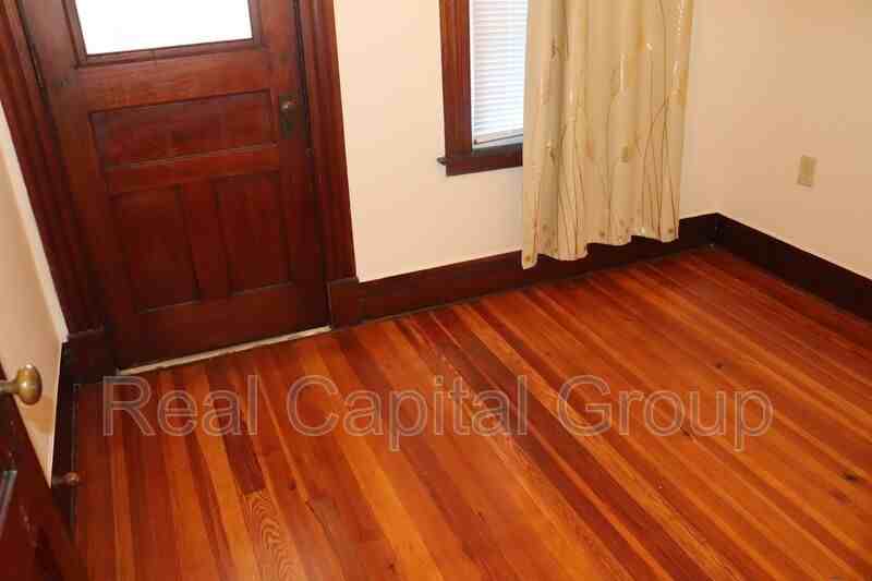 704 Shave Ct #2 - Photo 2 of 21