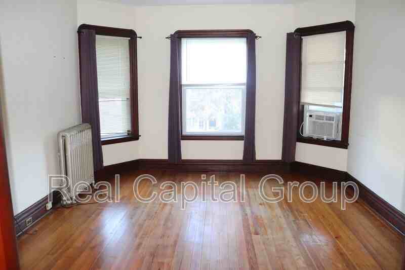 704 Shave Ct #2 - Photo 6 of 21