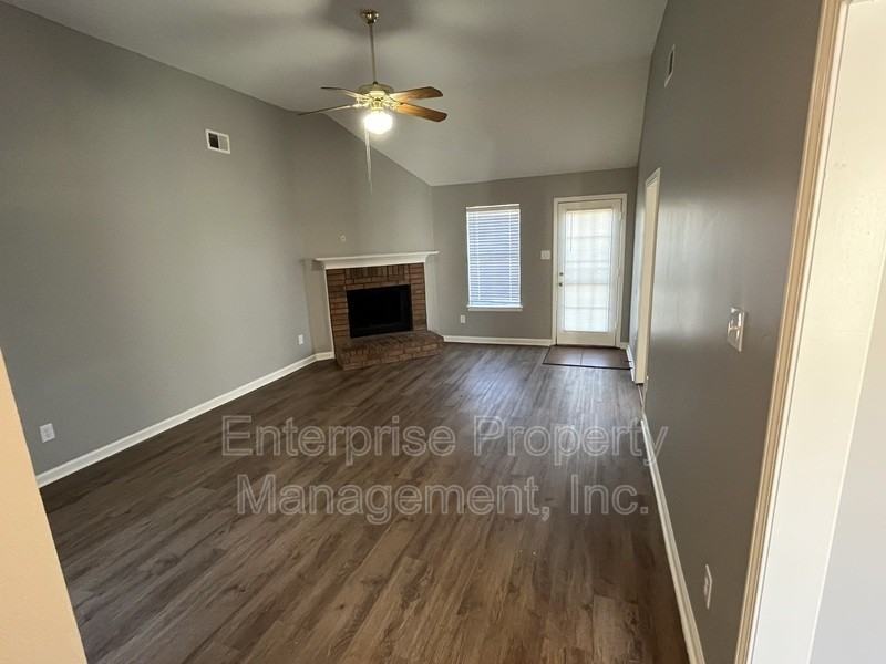 6404 Ragan Farm Dr - Photo 3 of 15