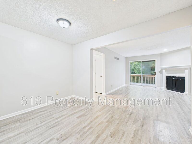 7939 Nw 79th Pl - Photo 3 of 39