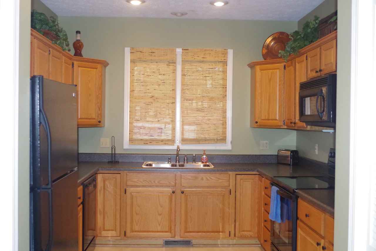 495 Tall Ship Dr - Photo 3 of 28