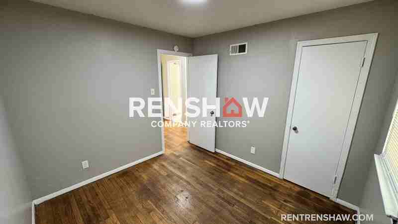 3056 Arrendale St - Photo 4 of 18