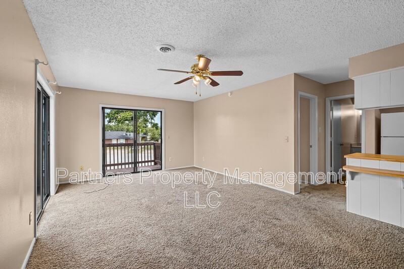 1318 W Centennial Dr - Photo 3 of 19