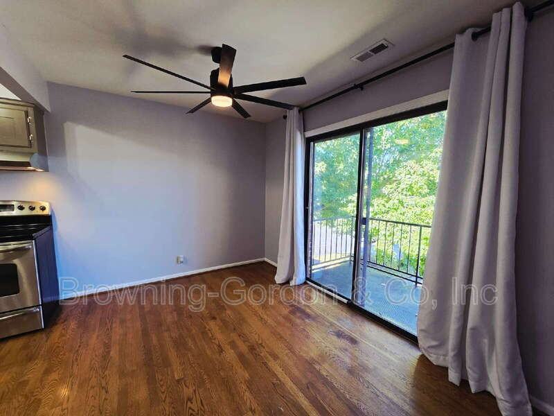 5776 Brentwood Trce - Photo 5 of 10