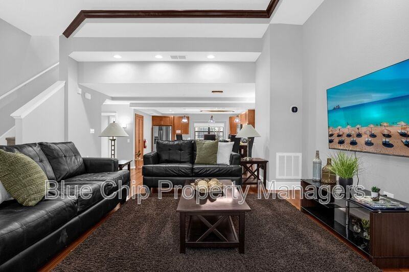 14518 Damai Ln - Photo 4 of 40