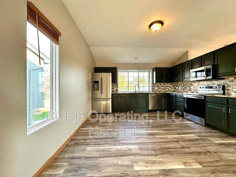 11657 Bauman Ave - Photo 7 of 26