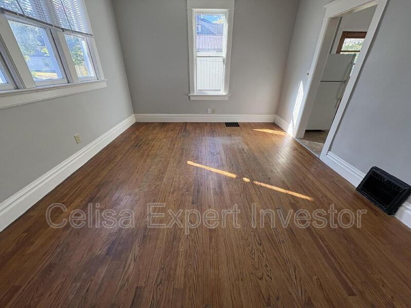 1205 West Wildwood Avenue - Photo 3 of 9