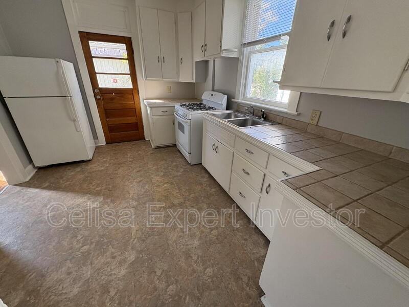 1205 West Wildwood Avenue - Photo 4 of 9