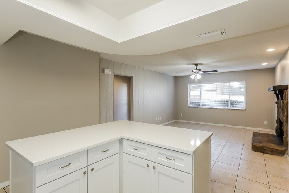 504 Mahogany Dr - Photo 7 of 16