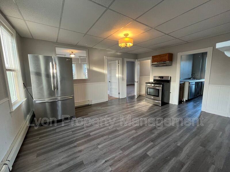 1528A Riverside Ave #2ndFL - Photo 2 of 13