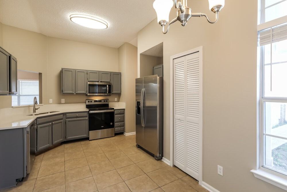 309 Carriann Cove Trl W - Photo 7 of 16