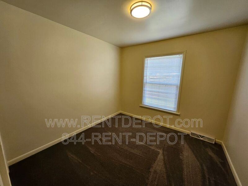 7101 Pinehurst Dr - Photo 7 of 9