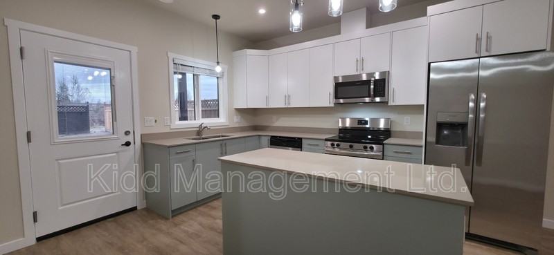 5587 Kidd Pl - Photo 5 of 21