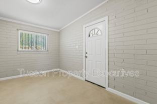 3317 N Howard Ave - Photo 1 of 1