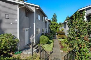 10024 Ne 120th St #D4 - Photo 1 of 1