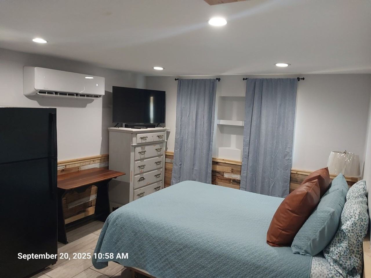 416 Cessna Avenue - Photo 7 of 28