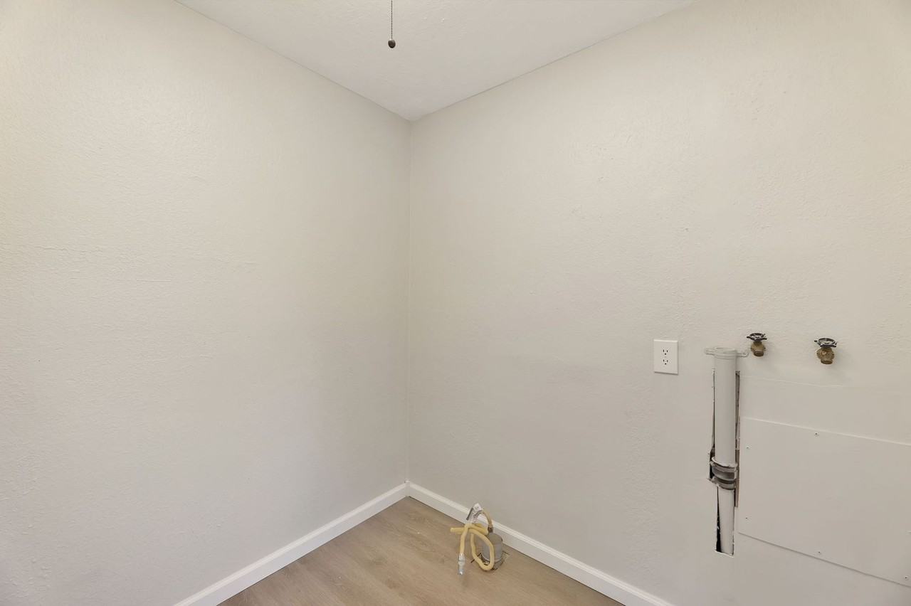 6020 N East Park View St - Photo 6 of 15