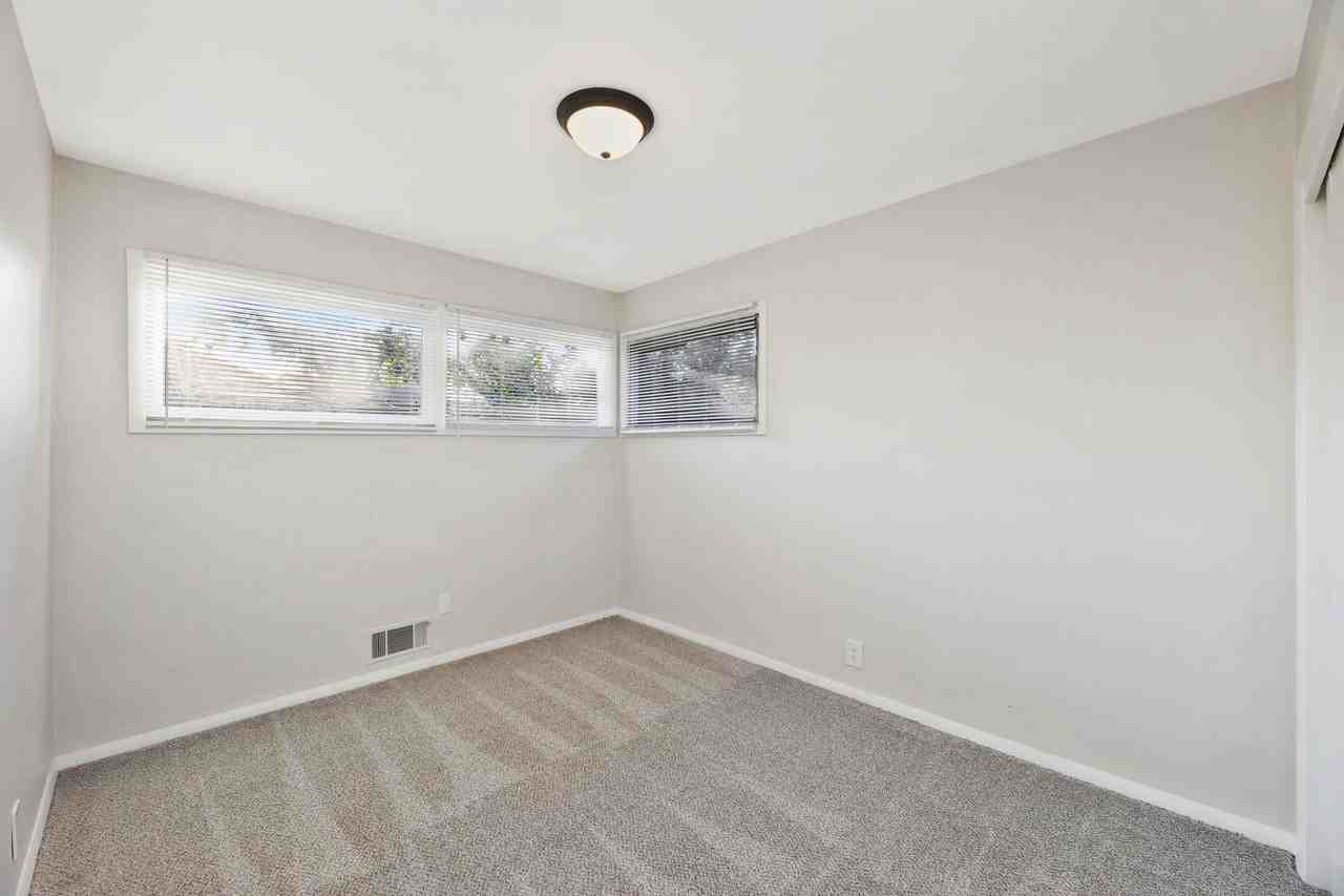 6020 N East Park View St - Photo 7 of 15