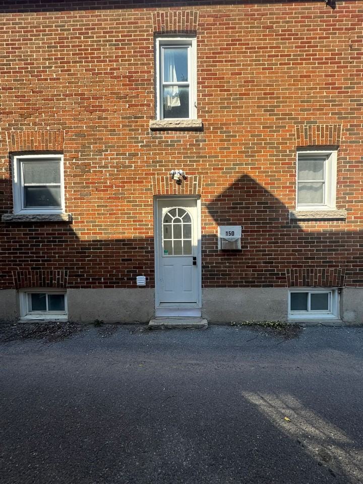 150 Nelson Street - Photo 3 of 32