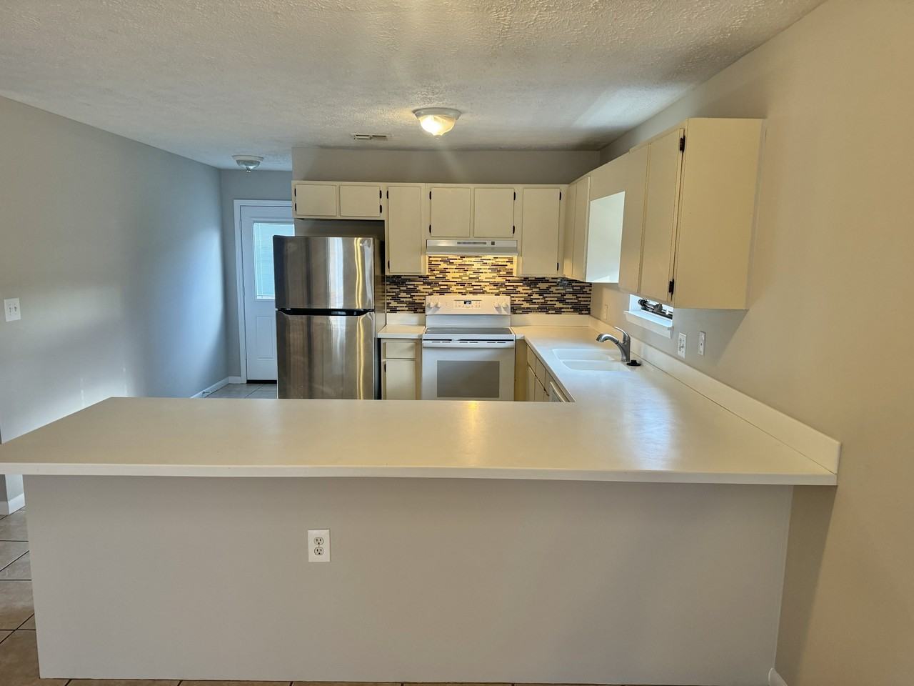 705 C Florida Avenue - Photo 6 of 11